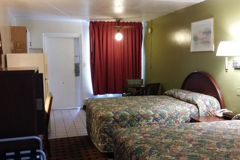 Gulf Way Inn Клиъруотър Екстериор снимка